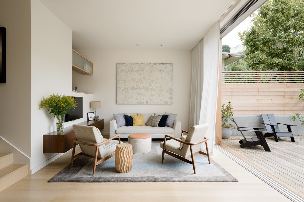 Contemporary open plan living room in San Francisco.