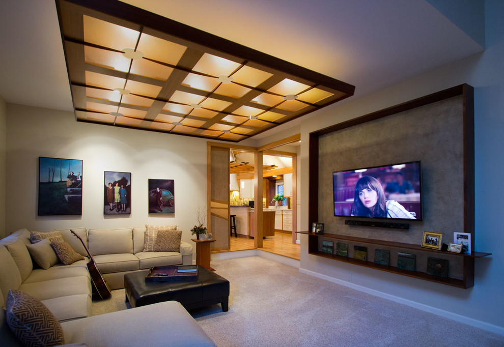 Стильный дизайн: большая гостиная комната в стиле неоклассика (современная классика) с светлым паркетным полом - последний тренд