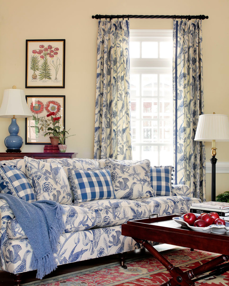 Fords Colony Traditional Living Room Raleigh by Catherine