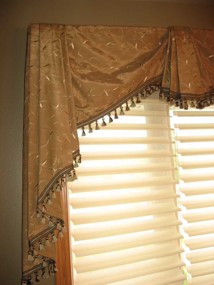 Formal Diningroom Bow Window Traditional Staircase Other by Window Fashions Houzz