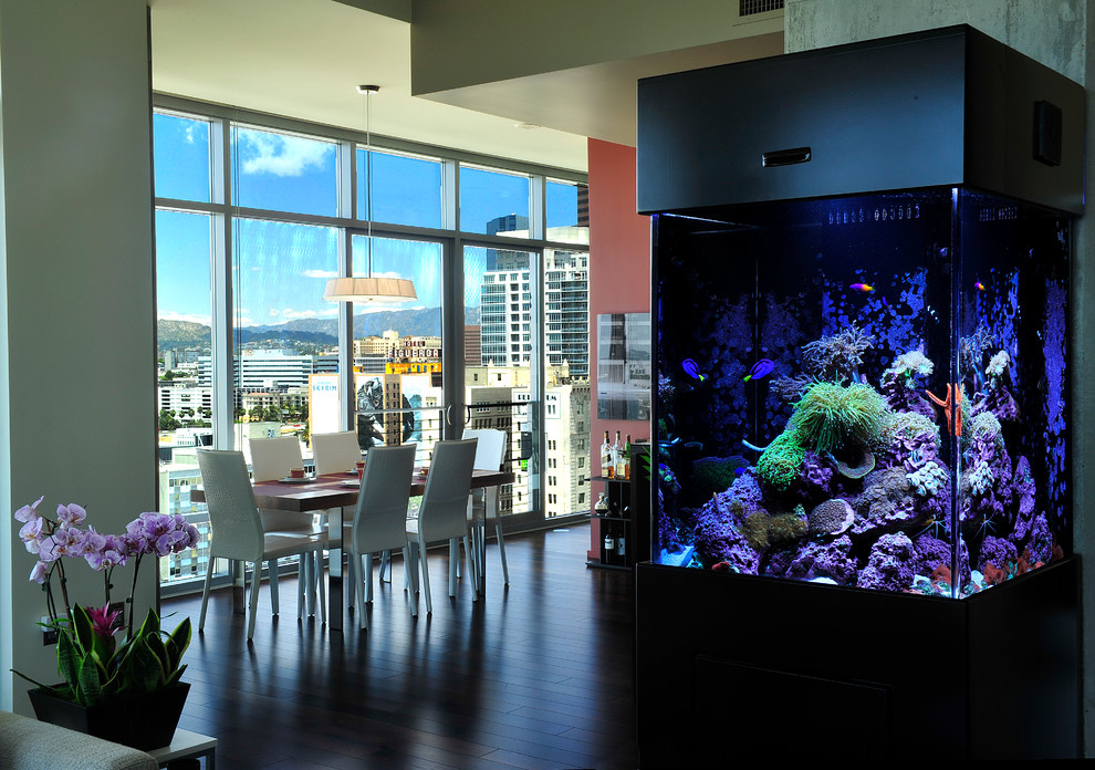 Free standing custom aquarium living reef Living Room
