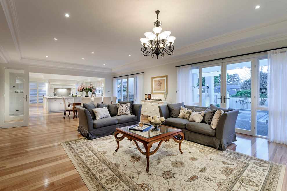 Design ideas for a traditional open plan living room in Perth.