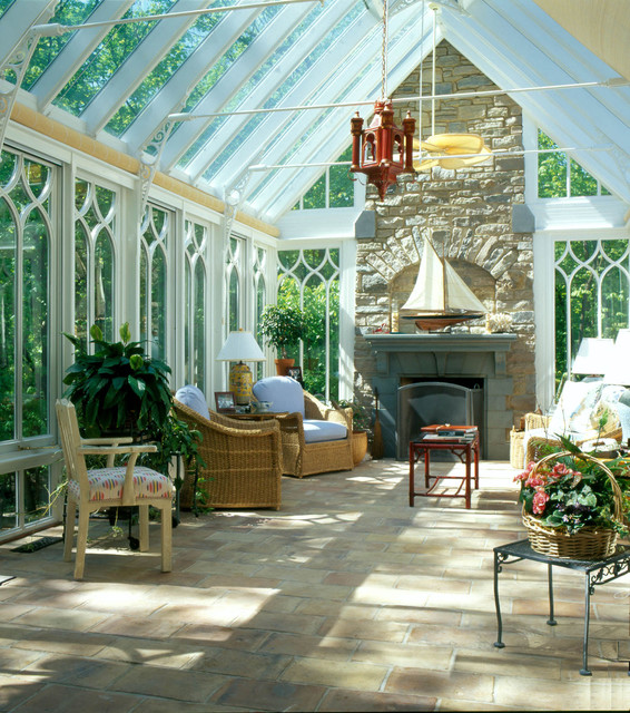 Gableend conservatory with fireplace Traditional Sunroom Chicago