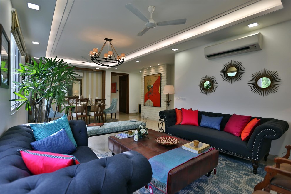 Inspiration for a contemporary living room in Delhi.