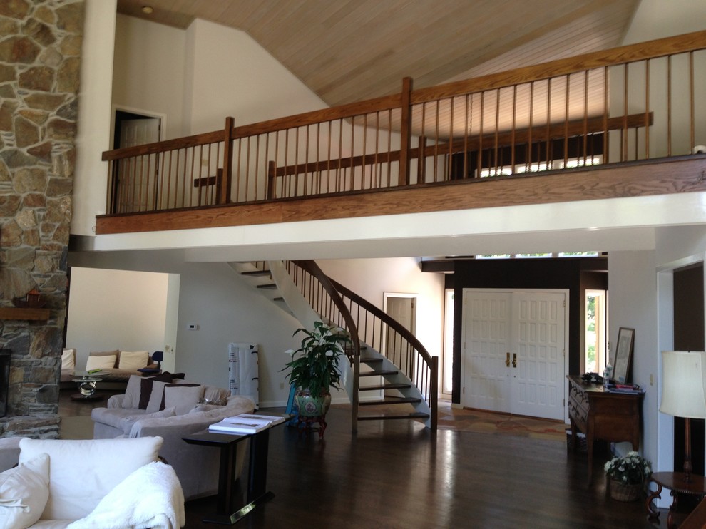 General Traditional Living Room New York by C&C Quality Home