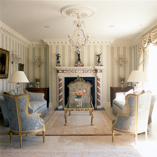 Esempio di un grande soggiorno tradizionale con sala formale