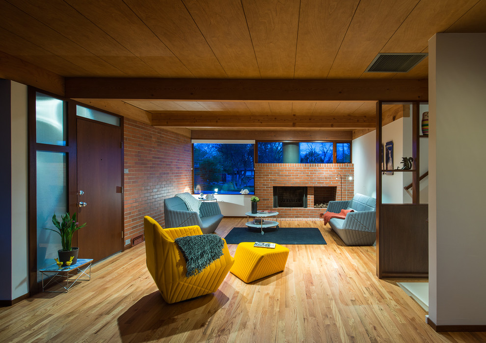 Photo of a midcentury living room in Denver.