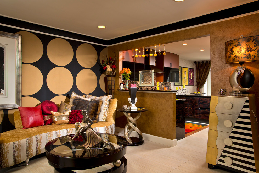 Immagine di un soggiorno eclettico chiuso e di medie dimensioni con pareti multicolore