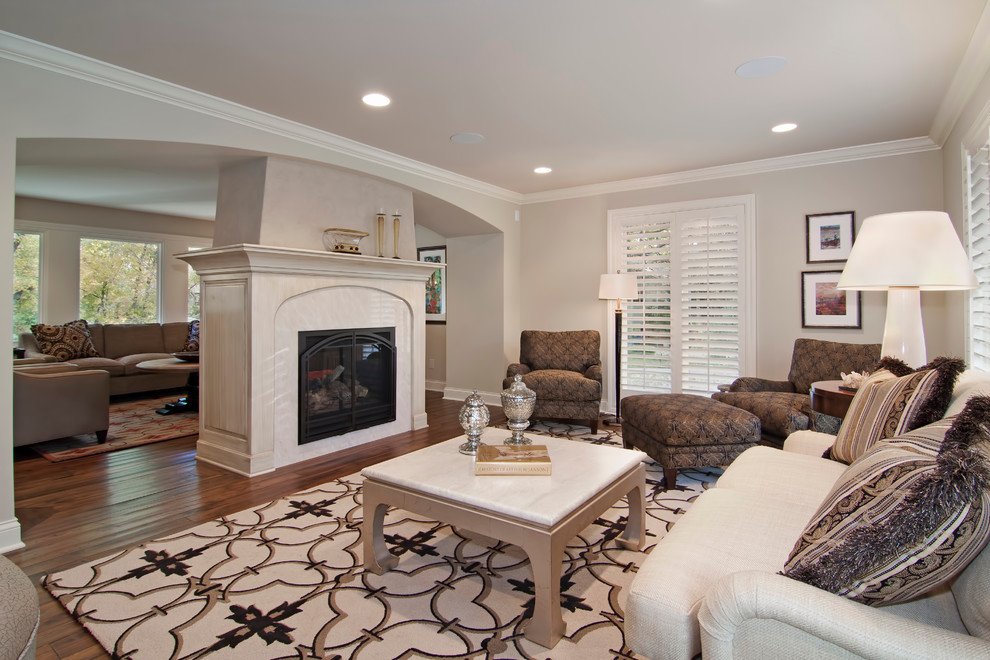 Inspiration for a timeless living room remodel in Minneapolis
