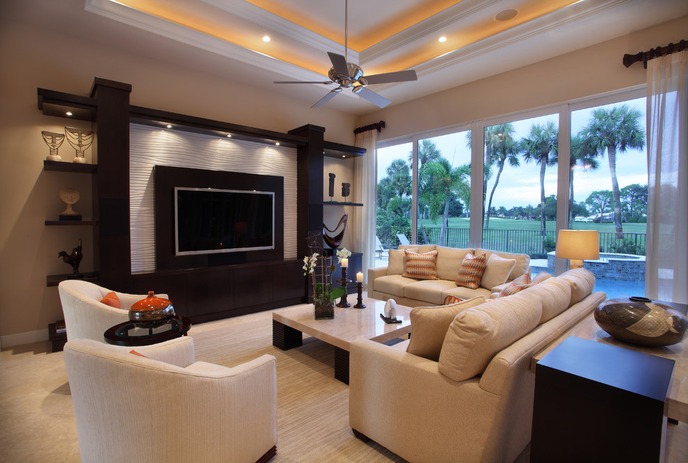 Photo of a traditional living room in Miami.