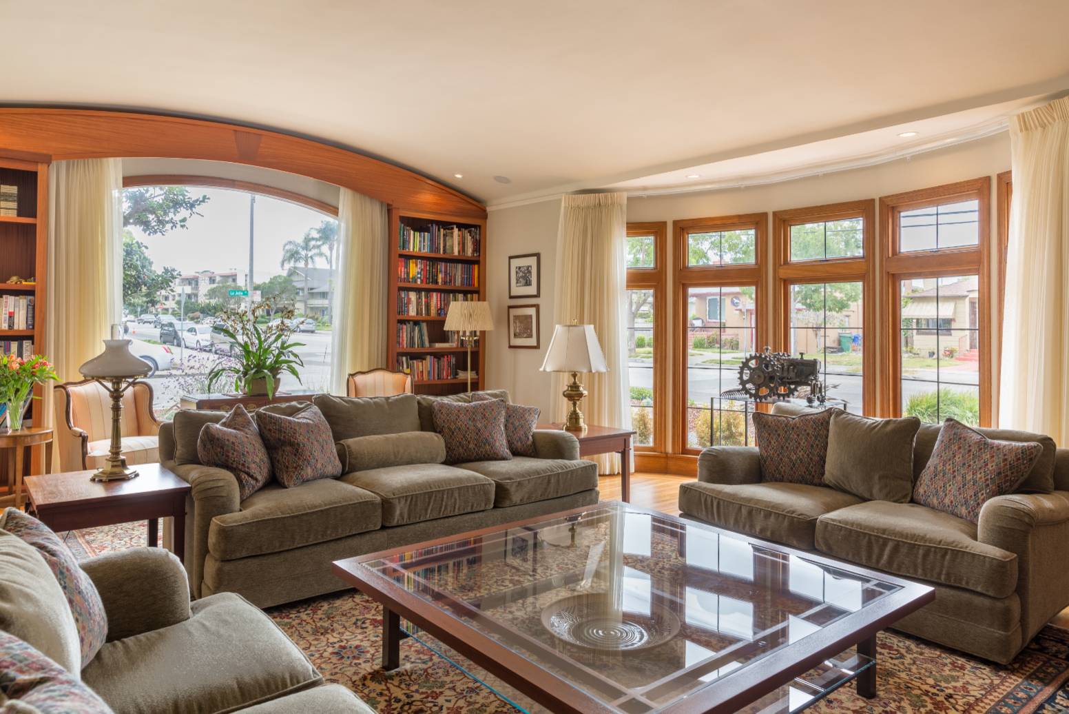 Large Picture Window Living Room Ideas Photos Houzz