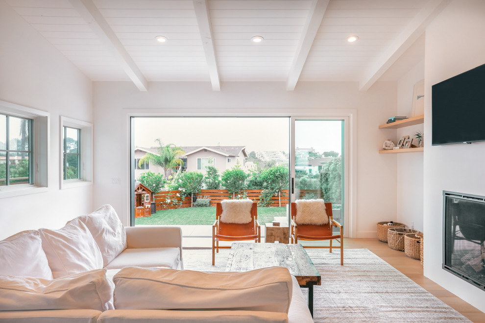 Design ideas for a coastal living room in San Diego.