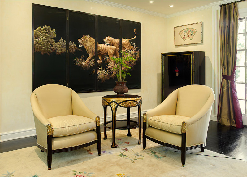 Cette photo montre un salon asiatique ouvert avec une salle de réception et un mur beige.