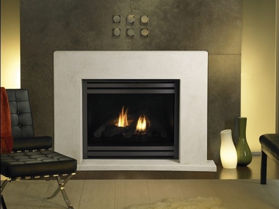 Heat & Glo SL-750 SlimLine Gas Fireplace - Modern - Living Room -  Minneapolis - by Heat & Glo Fireplaces: Designed to Inspire | Houzz