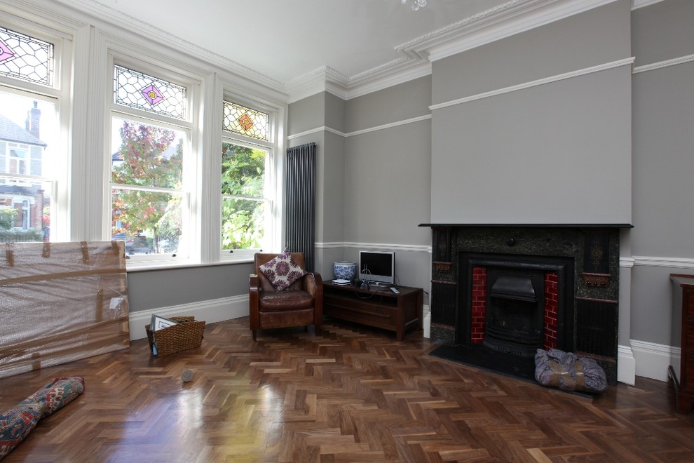 This is an example of a classic living room in London.