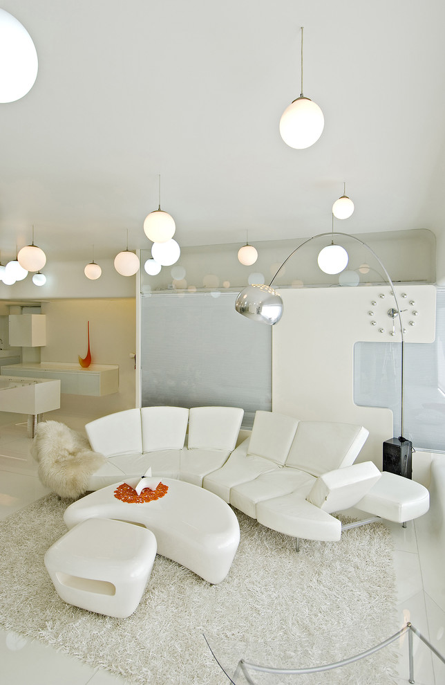 Living room - modern living room idea in Mumbai