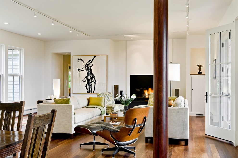 Design ideas for a contemporary living room in Burlington.