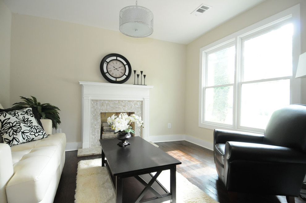 Elegant living room photo in Atlanta