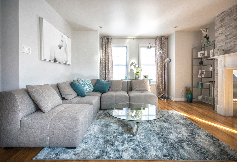 Home decoration Modern Living Room Montreal by Natalinadesigns
