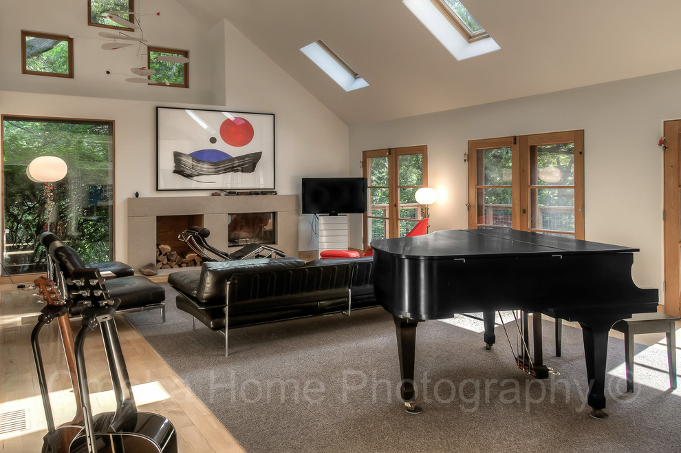 Homes 3 Contemporary Living Room Omaha by Omaha Home