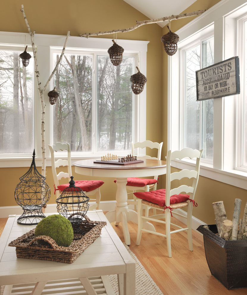 Homes Under 700 sq feet Contemporary Living Room Other by