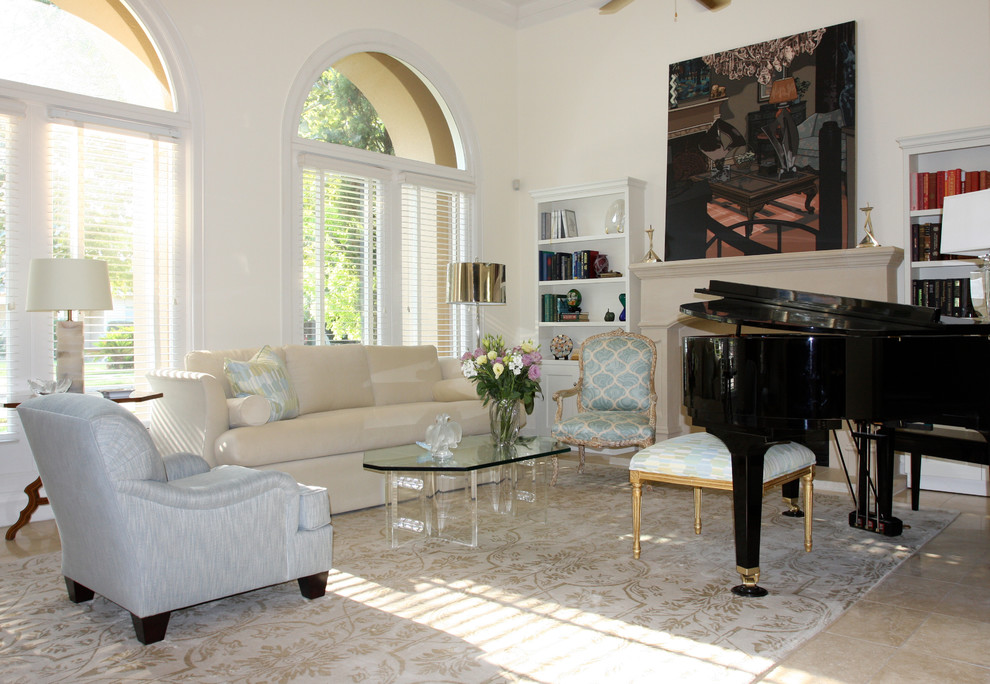 Example of a classic living room design in Houston
