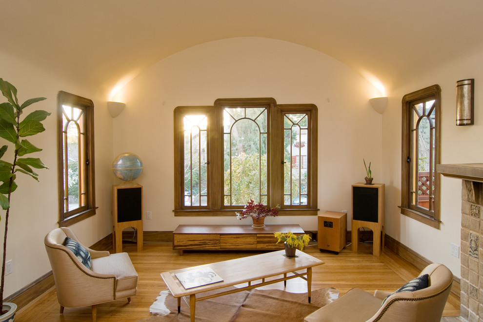 Trendy living room photo