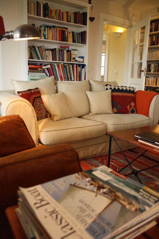 Photo of an eclectic living room in Amsterdam.