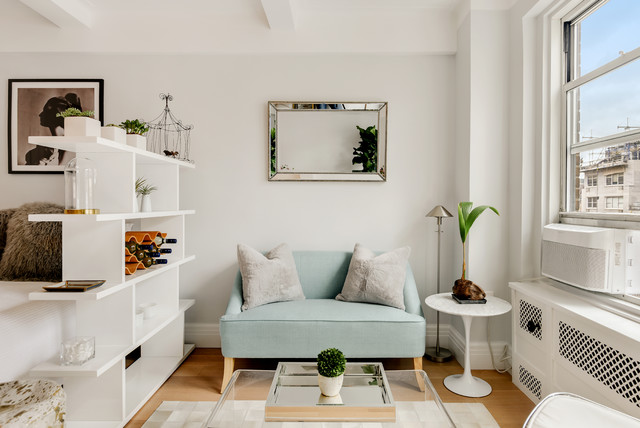 How To Decorate A Small Living Room Houzz - Wall Decor Ideas For Small Spaces