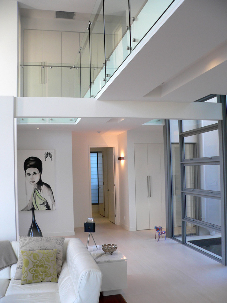 Inspiration for a modern living room in Brisbane.
