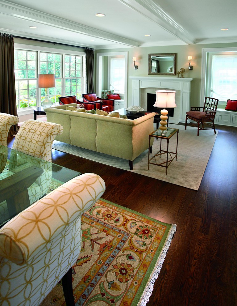 Design ideas for a classic living room.