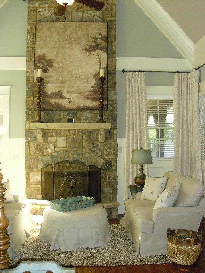 Living room - traditional living room idea in Atlanta