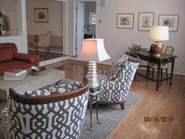 Design ideas for a contemporary living room in Philadelphia.