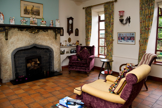 Organic Traditional Irish Cottage in Galway  Irish cottage, Irish cottage  interiors, Cottage interiors