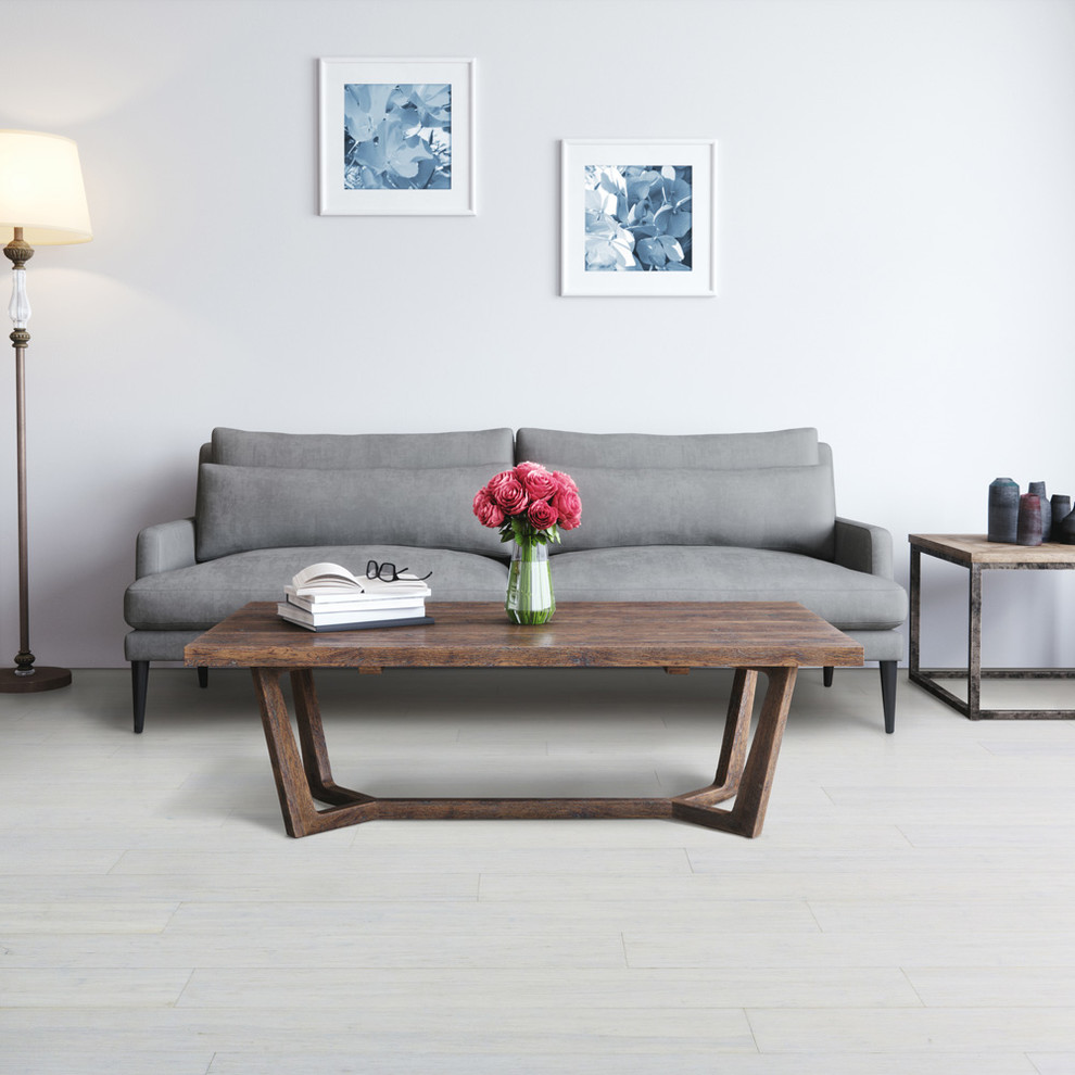 Cette photo montre un salon moderne avec un mur blanc, parquet en bambou et un sol blanc.