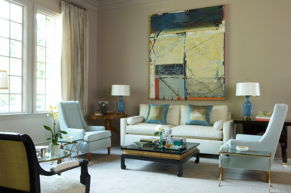 Ispirazione per un soggiorno design con sala formale e pareti beige