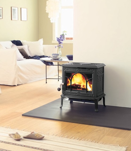 Jotul 118 CB Black Bear Wood Stoves - Traditional - Living Room - Denver -  by Home and Hearth Outfitters | Houzz