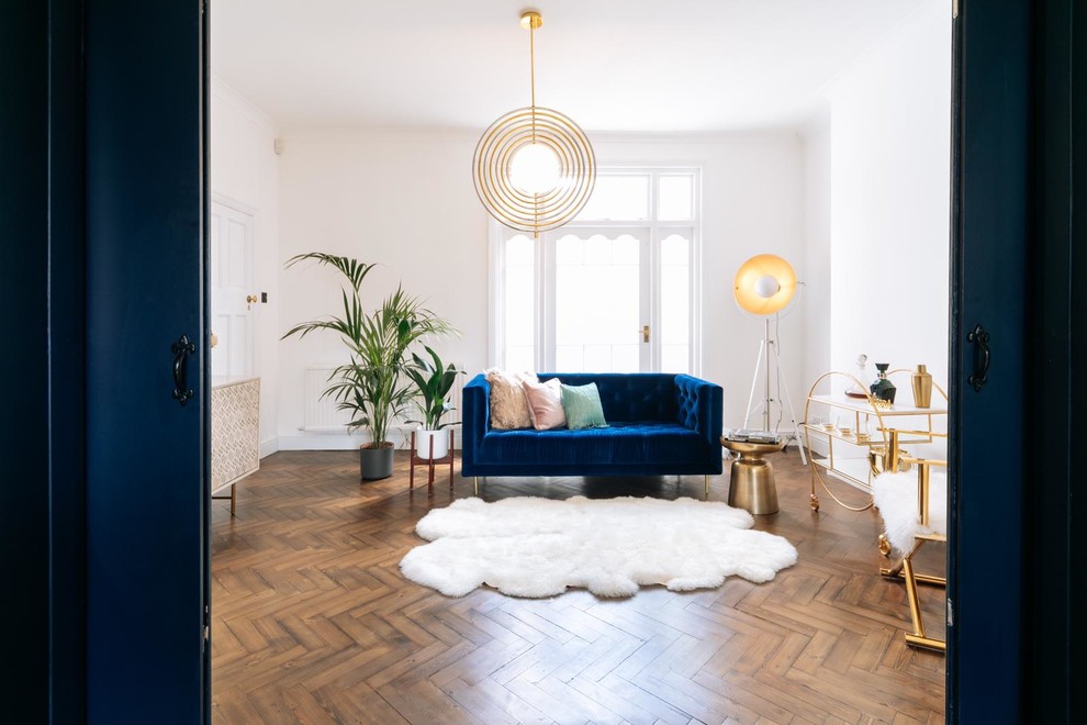 Medium sized modern living room in London.