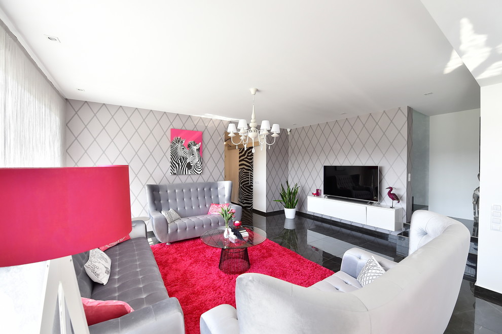 Пример оригинального дизайна: открытая гостиная комната среднего размера в современном стиле с серыми стенами, полом из керамогранита и черным полом