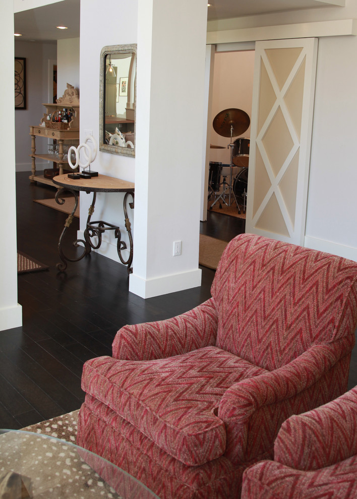 Living room - traditional living room idea in Phoenix