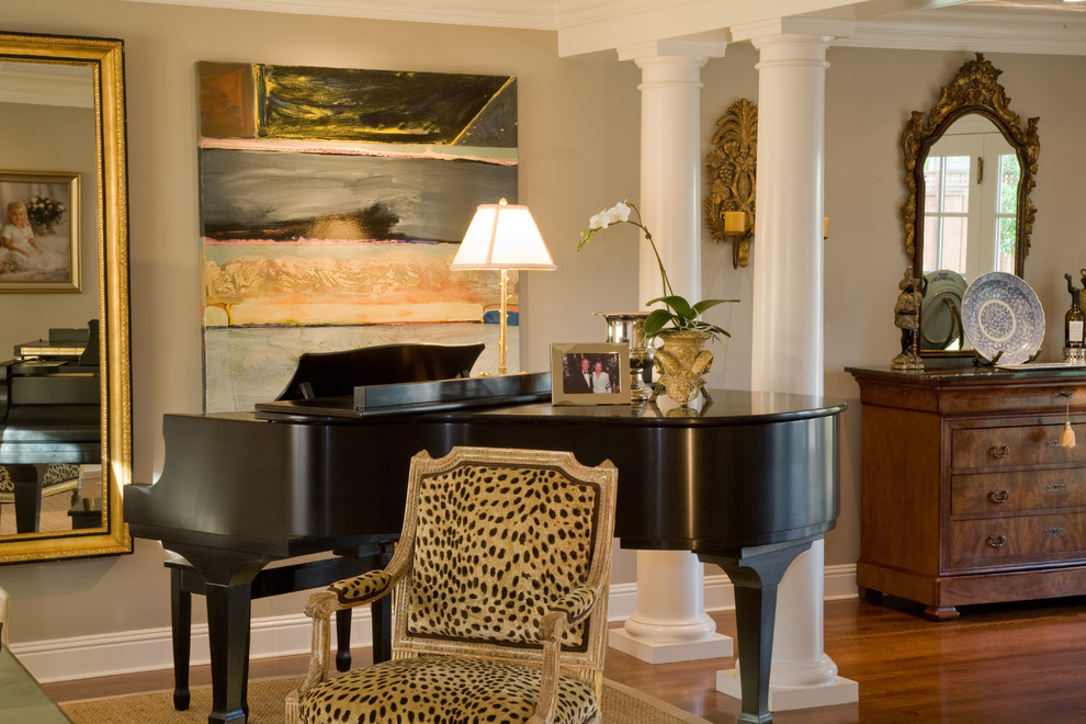 Living room - traditional living room idea in San Francisco with a music area