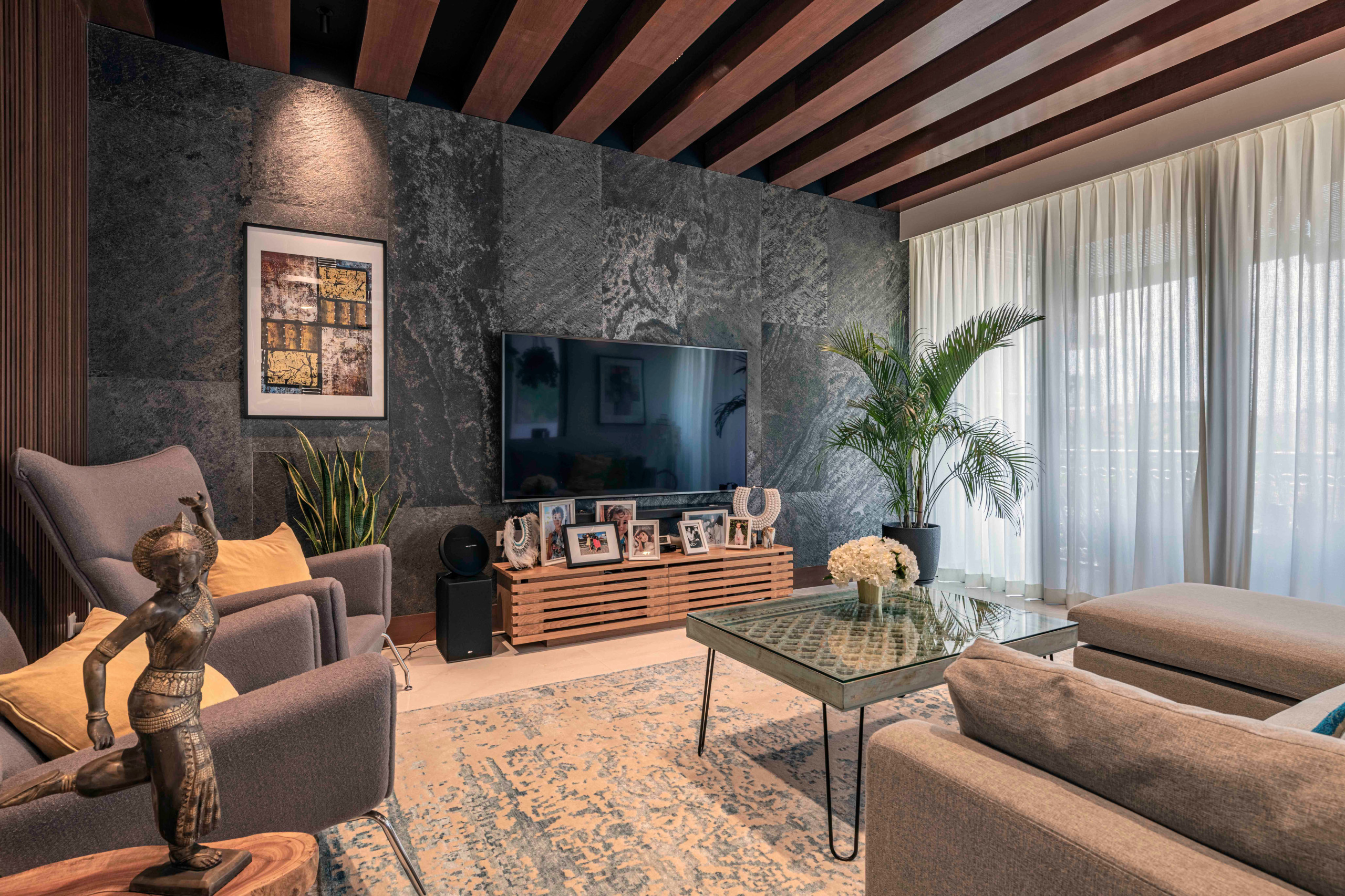 75 Tropical Living Room Ideas You'll Love - April, 2024