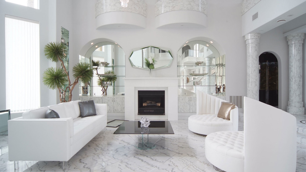 Inspiration för stora moderna allrum med öppen planlösning, med ett finrum, vita väggar och marmorgolv