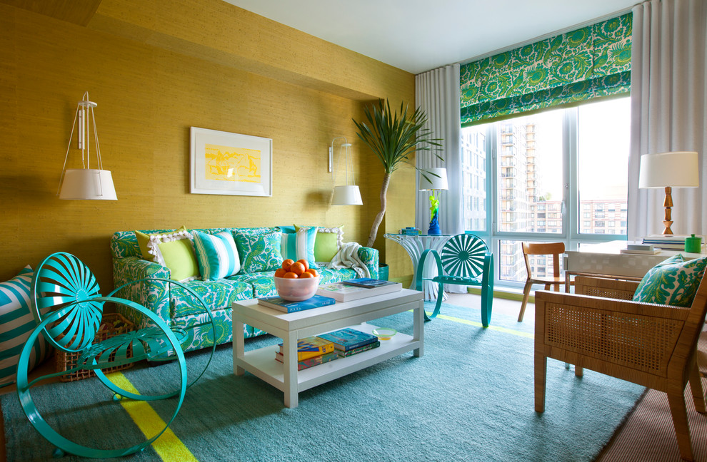 Пример оригинального дизайна: парадная, изолированная гостиная комната среднего размера в морском стиле с желтыми стенами и ковровым покрытием без камина, телевизора
