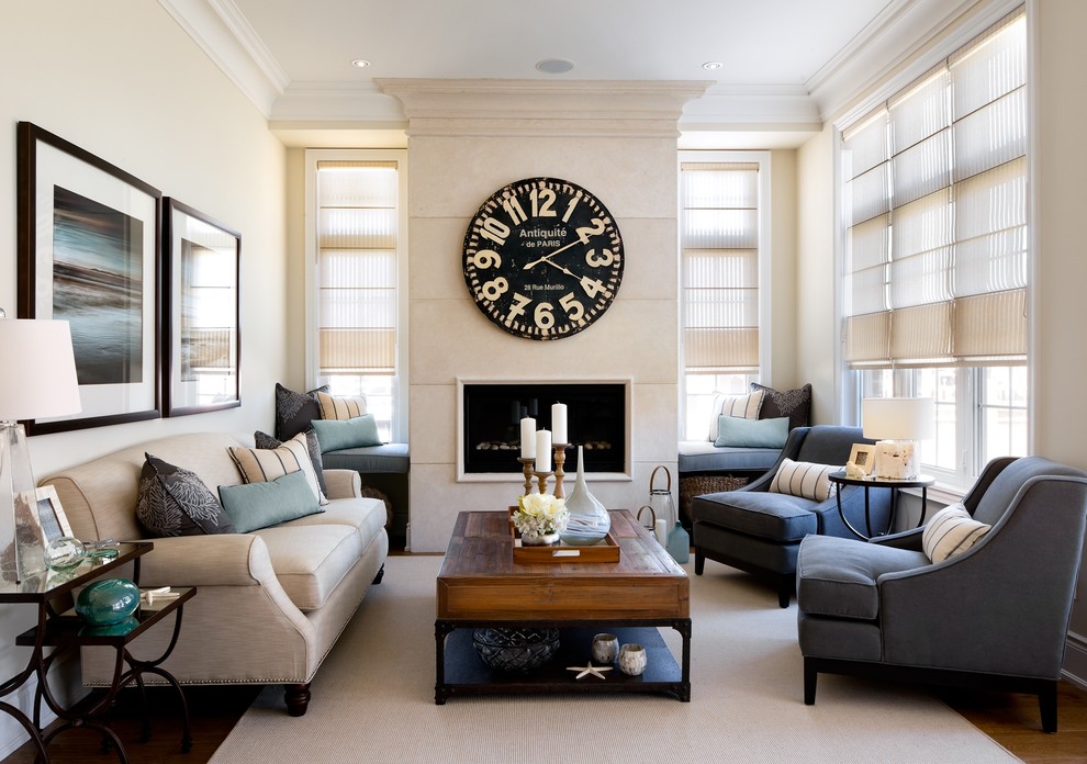 Immagine di un soggiorno tradizionale con pareti beige