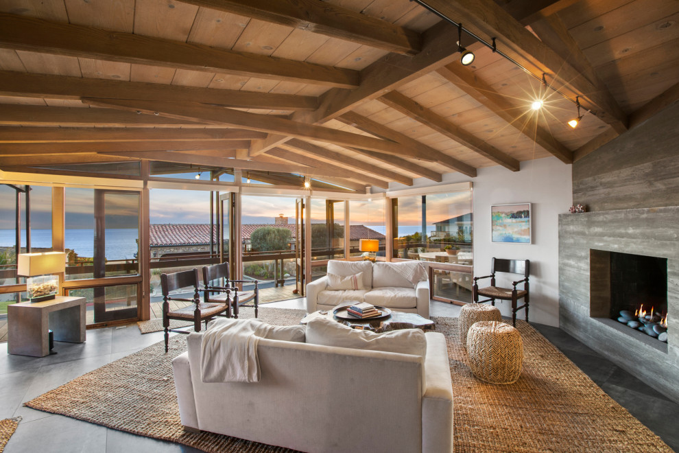 This is an example of a coastal living room in Orange County.