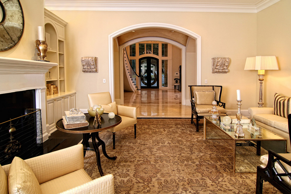 Lake Austin Luxurious Transitional by Zbranek & Holt Custom Homes