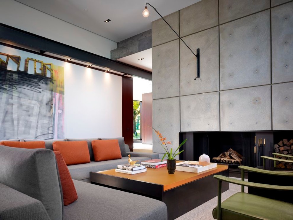 Inspiration för mellanstora moderna allrum med öppen planlösning, med en bred öppen spis, vita väggar och en spiselkrans i betong