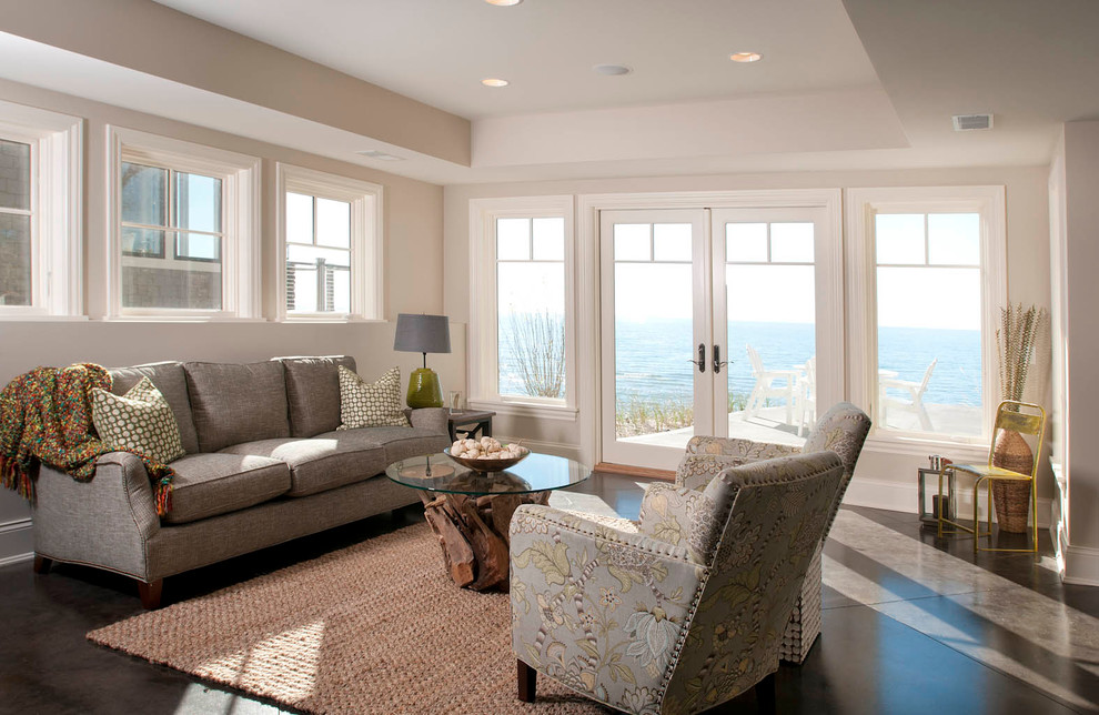 Design ideas for a coastal living room in Grand Rapids.