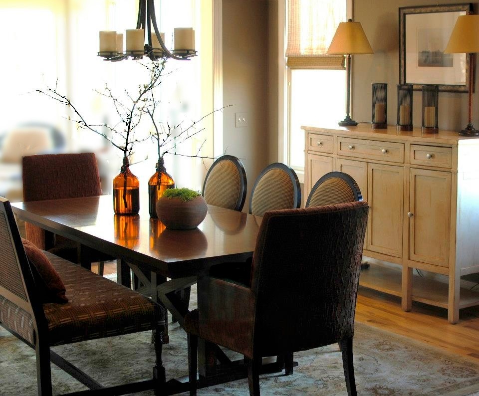 Elegant living room photo in Atlanta